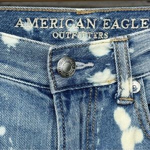 AMERICAN EAGLE OUTFITTERS Mom Jeans Size 4 Regular Spotted Distressed Hi…